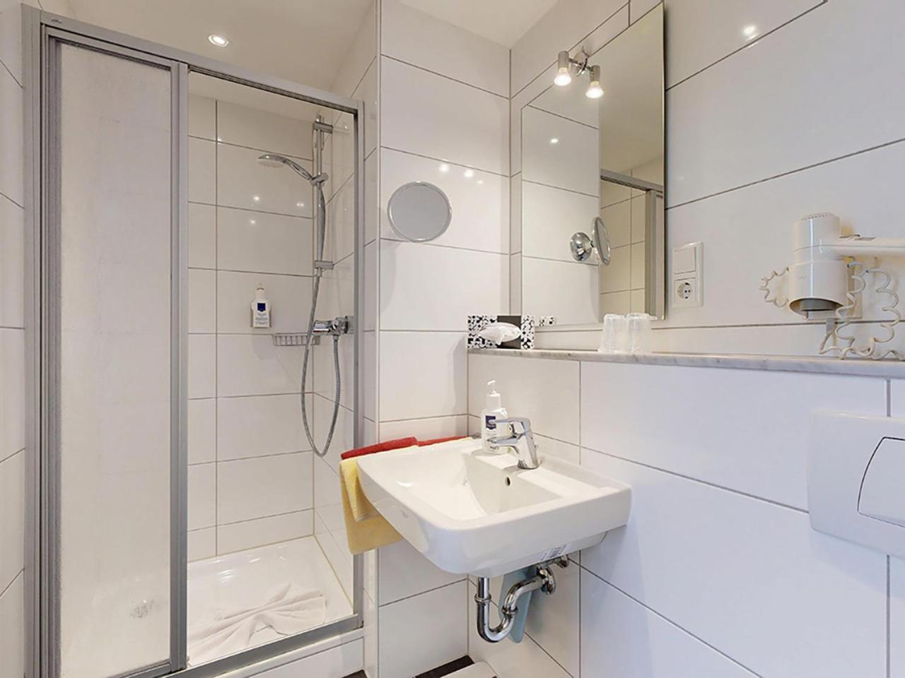 Hotel Graf Waldersee Borkum Extérieur photo