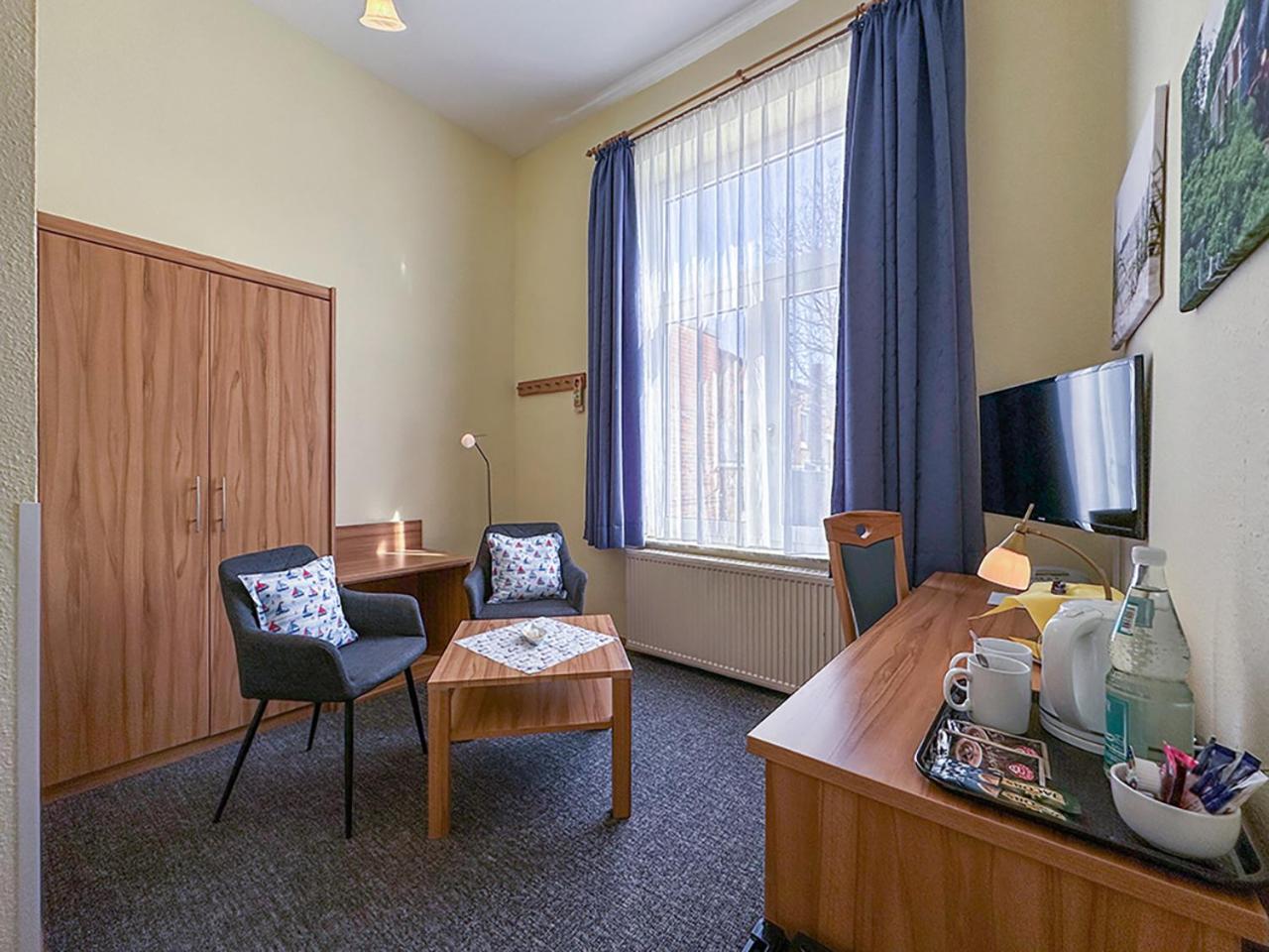 Hotel Graf Waldersee Borkum Extérieur photo
