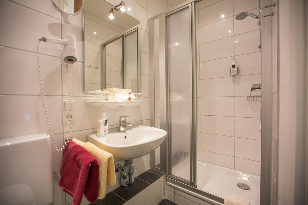 Hotel Graf Waldersee Borkum Extérieur photo