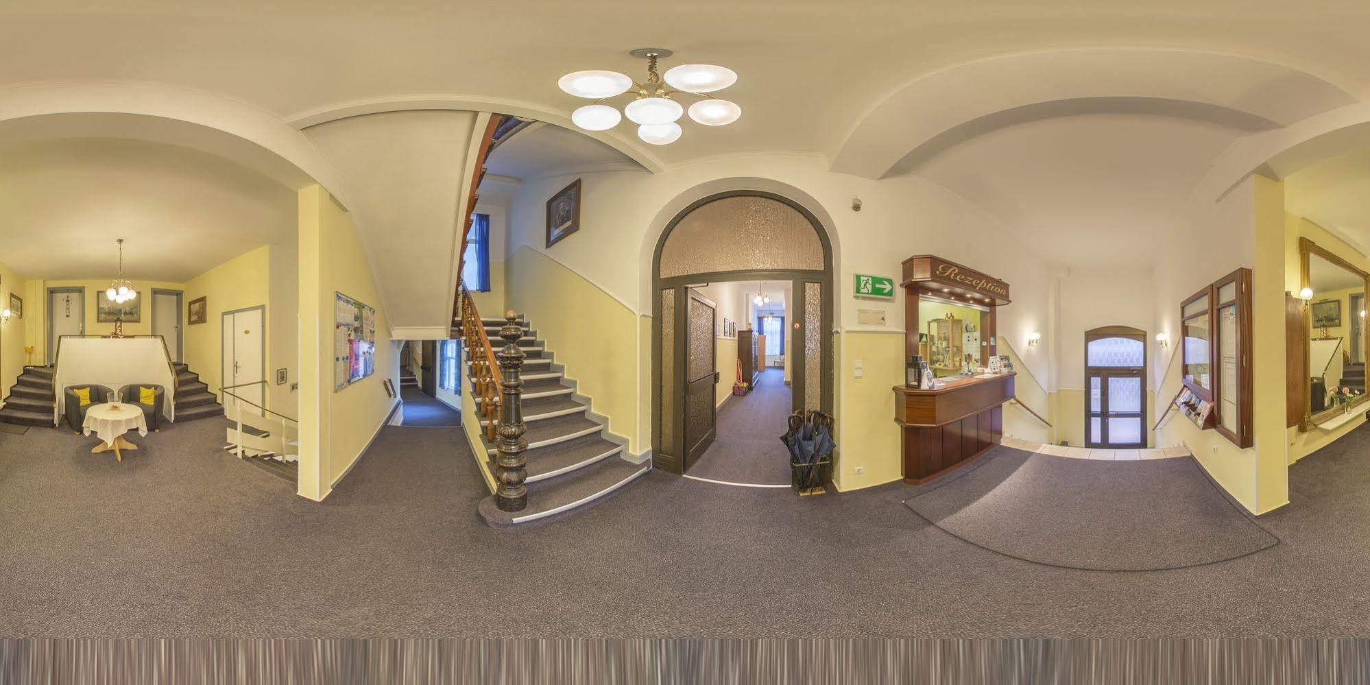 Hotel Graf Waldersee Borkum Extérieur photo